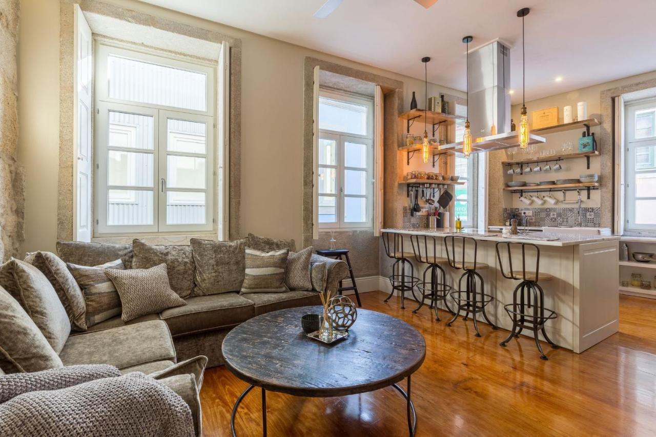 Elegant 2Br Duplex In City Center By Lovelystay بورتو المظهر الخارجي الصورة